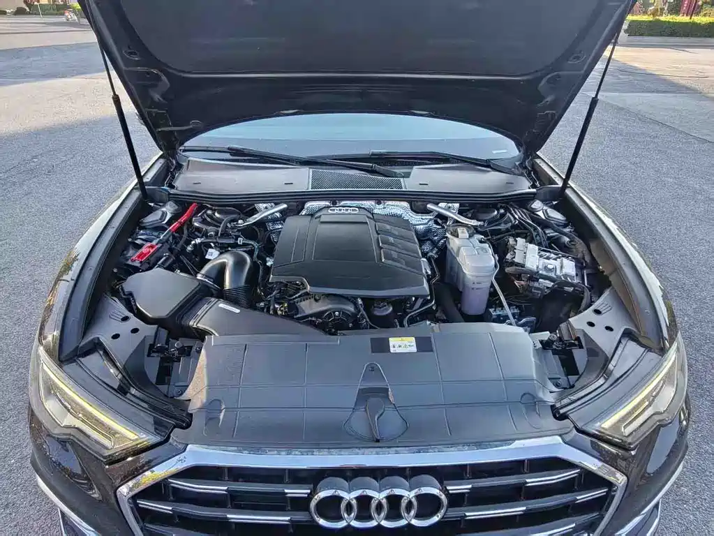 Audi A6L 2022