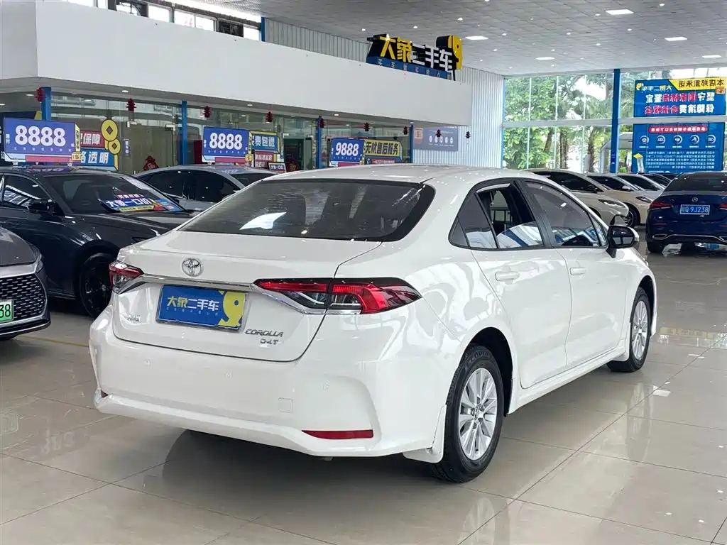Toyota Corolla 2020 — фото 13