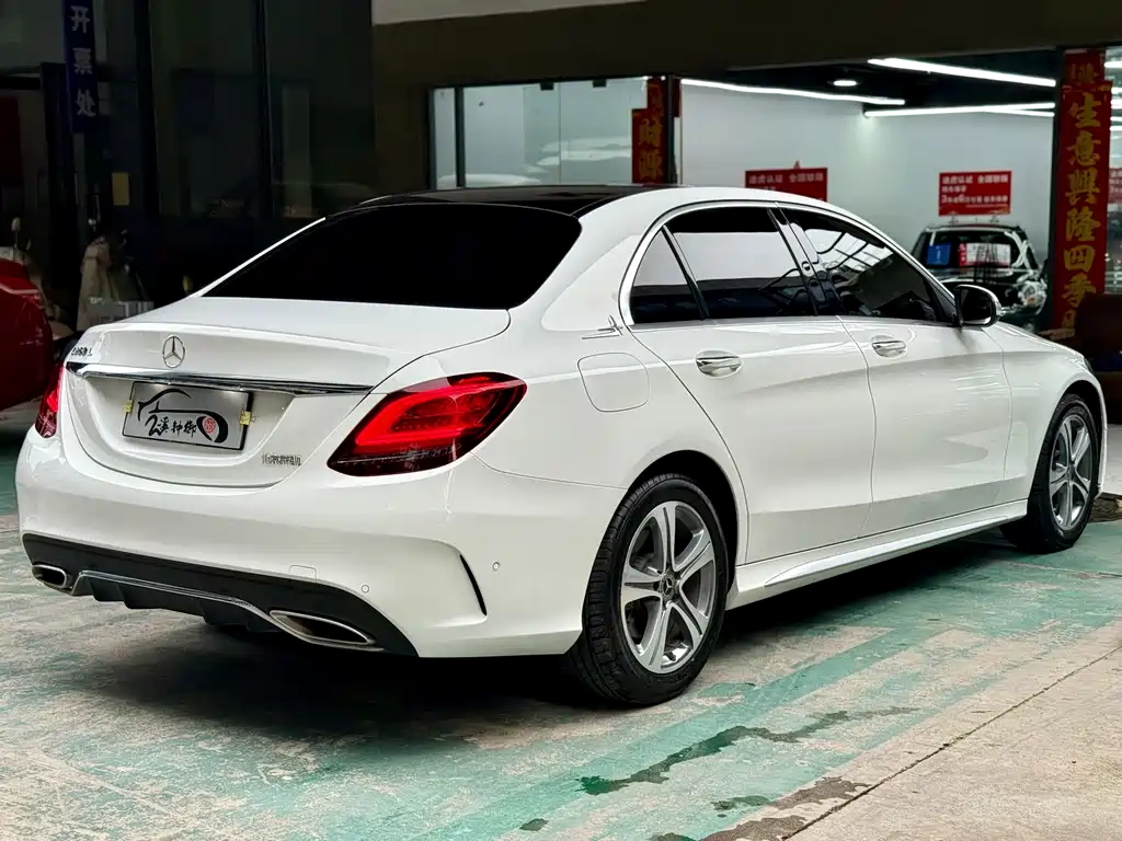 Mercedes-Benz C-Class 2019