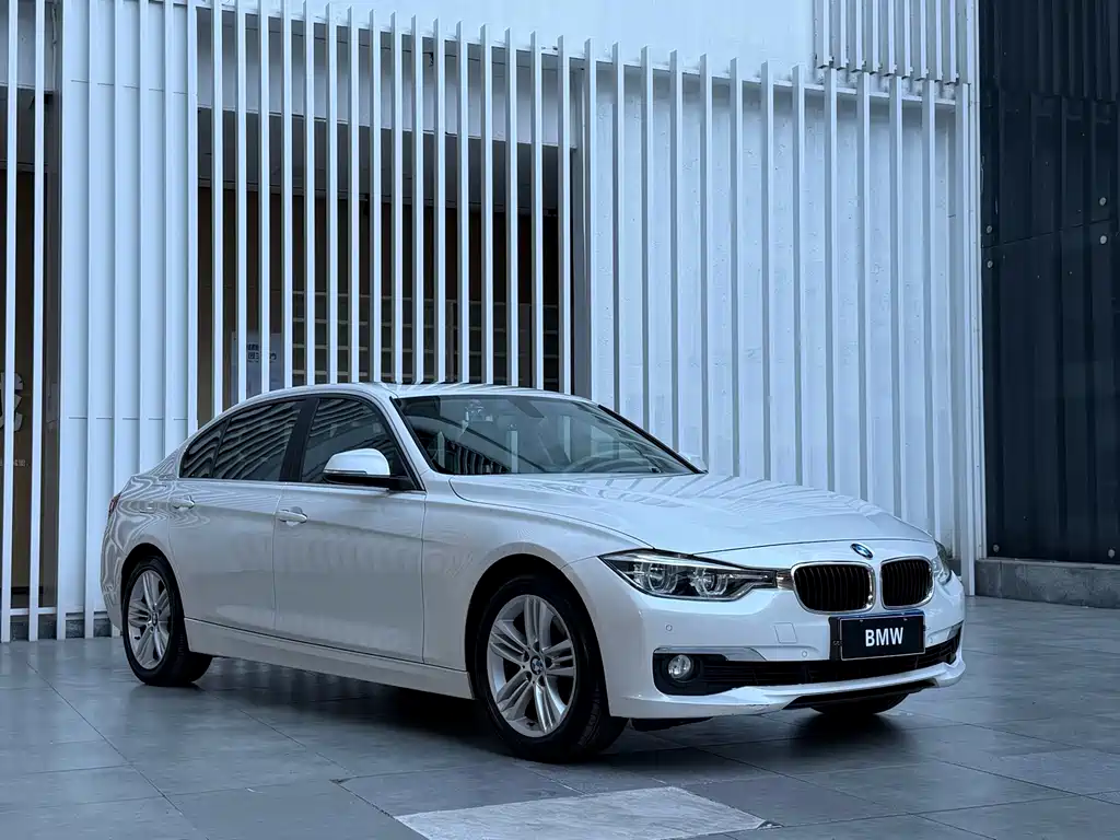 BMW 3 Series 2022