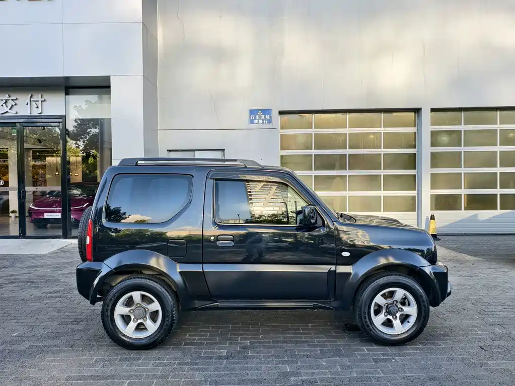 Suzuki Jimny 2013 — фото 4