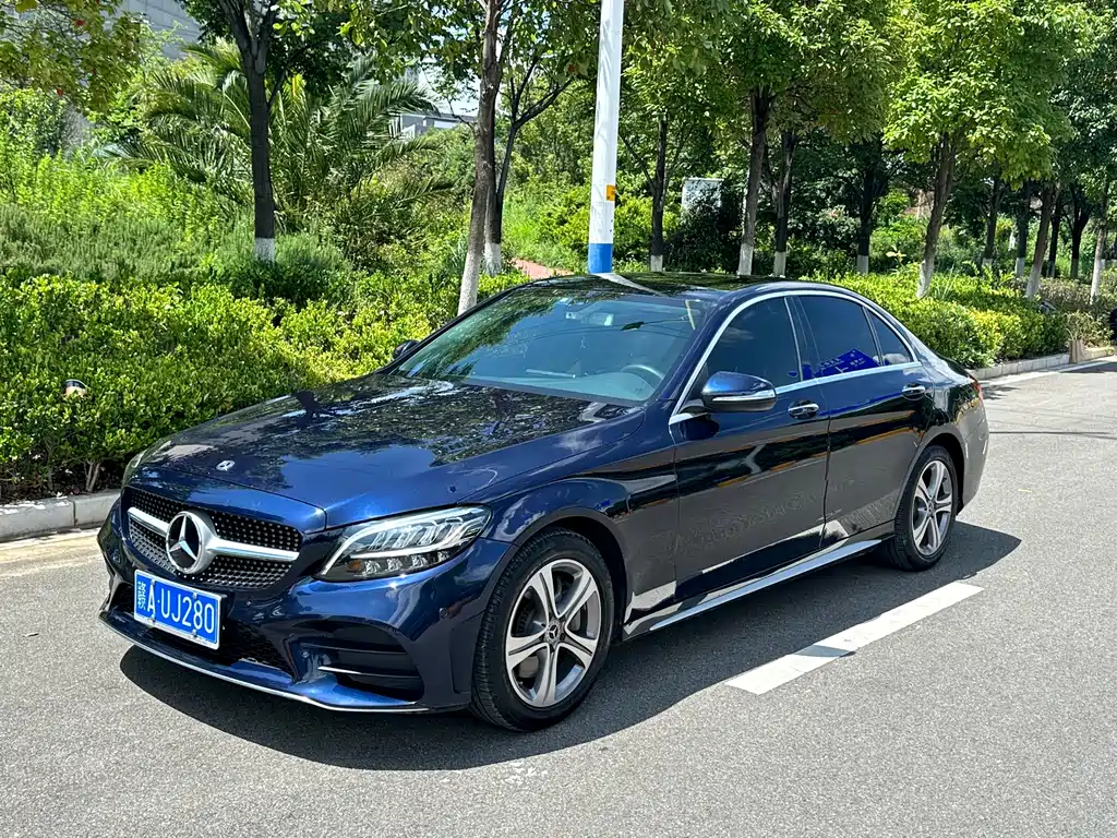 Mercedes-Benz C-Class 2019