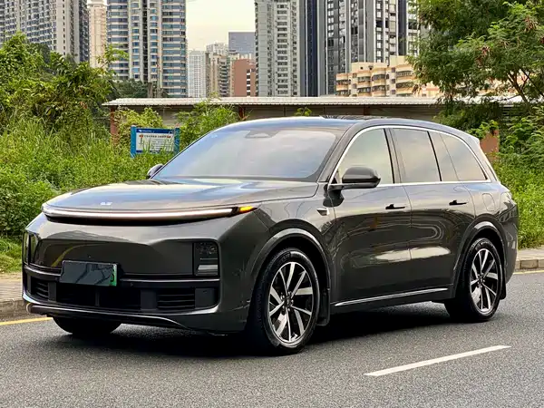 Li Auto L8 2024