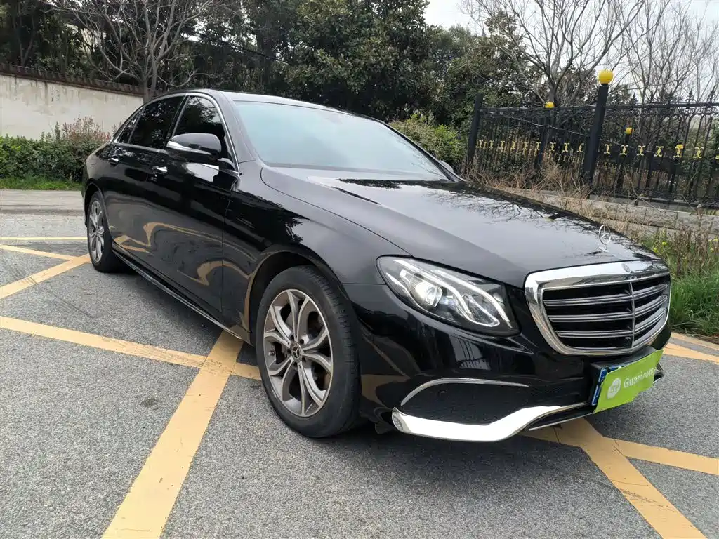 Mercedes-Benz E-Class 2020 — фото 22