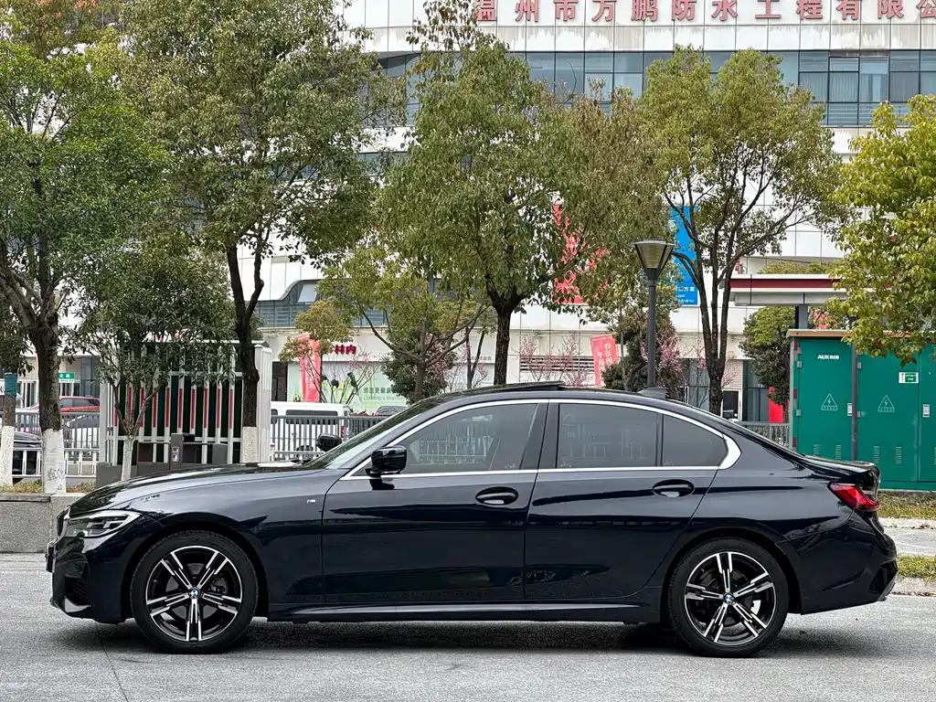BMW 3 Series 2022