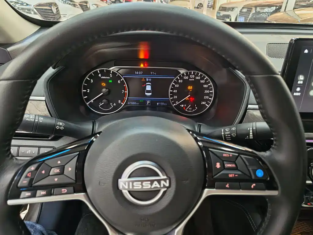 Nissan Teana 2023 — фото 11