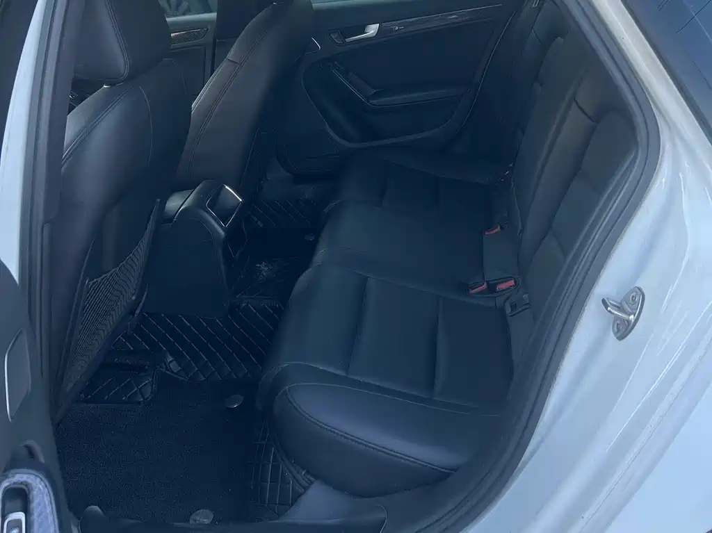Audi A4L 2013