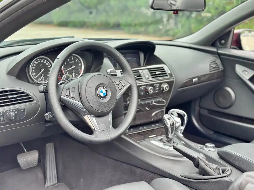 BMW 6 Series 2011 — фото 16