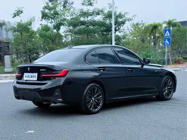 BMW 3 Series 2023