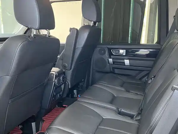 Land Rover Discovery 2016