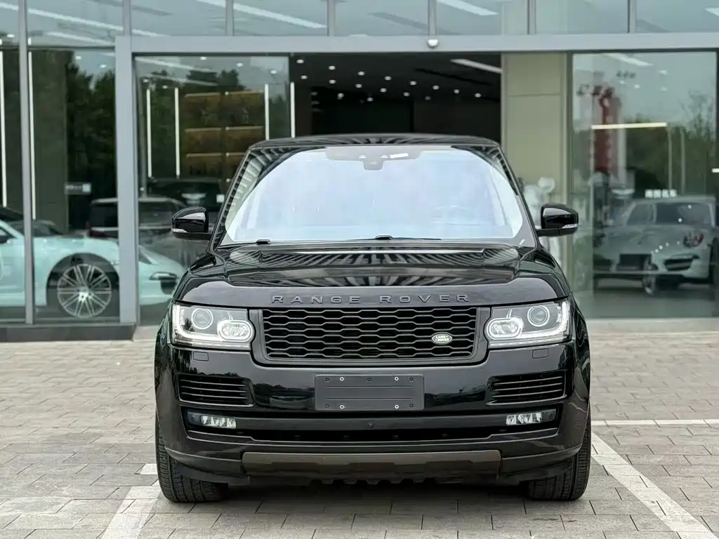Land Rover Range Rover 2017 — фото 1