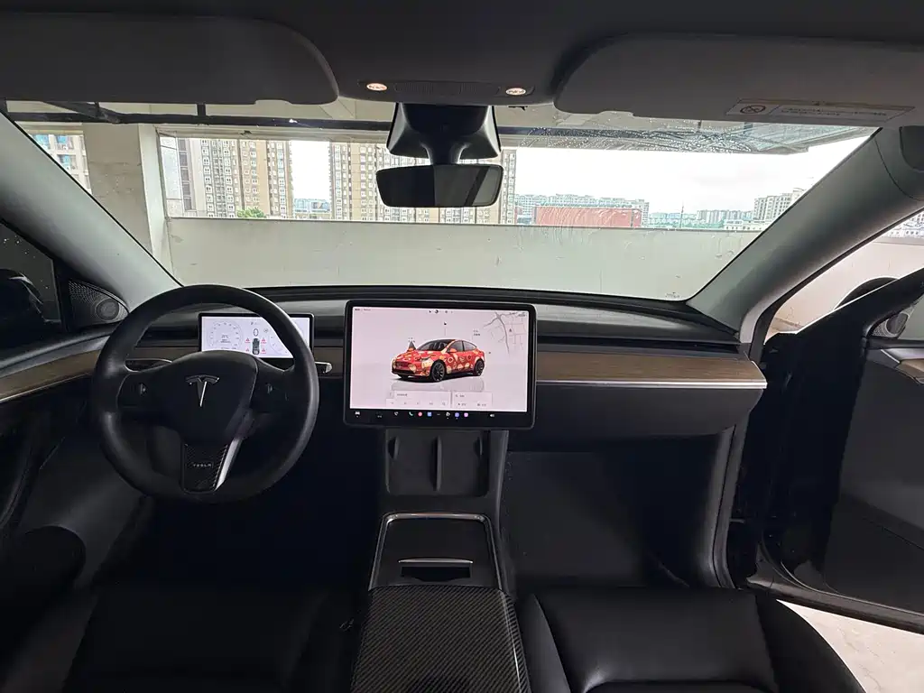 Tesla Model Y 2022 — фото 9