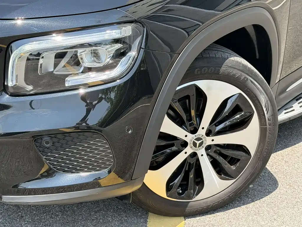 Mercedes-Benz GLB 2021 — фото 15