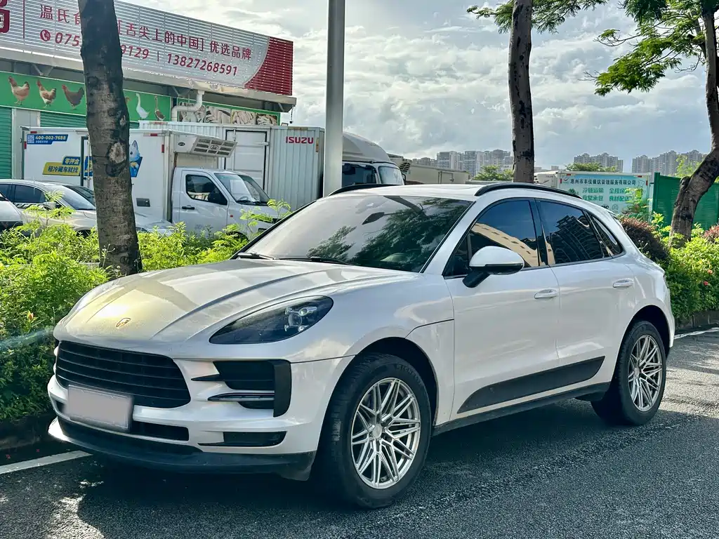 Porsche Macan 2021