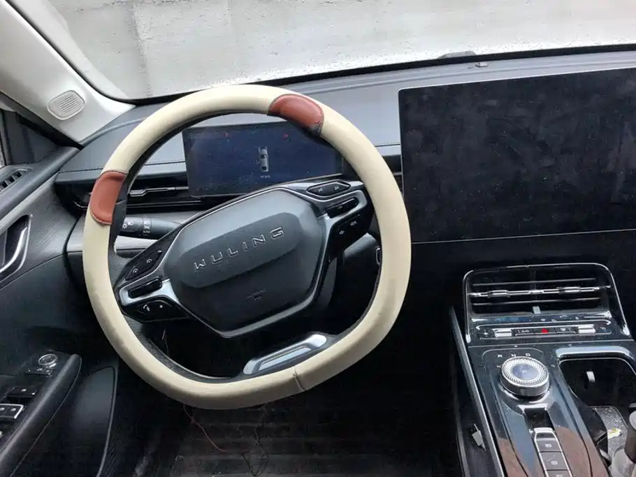 Wuling Starlight 2024 — фото 15