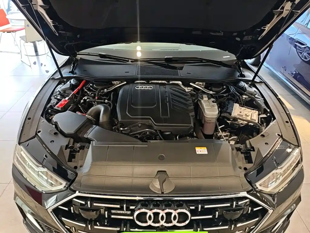 Audi A7L 2025 — фото 20