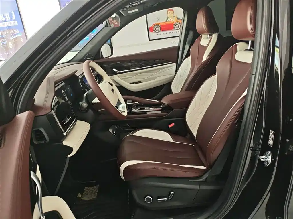Geely Xingyue L 2022 — фото 15