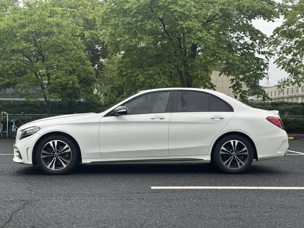 Mercedes-Benz C-Class 2020 — фото 2