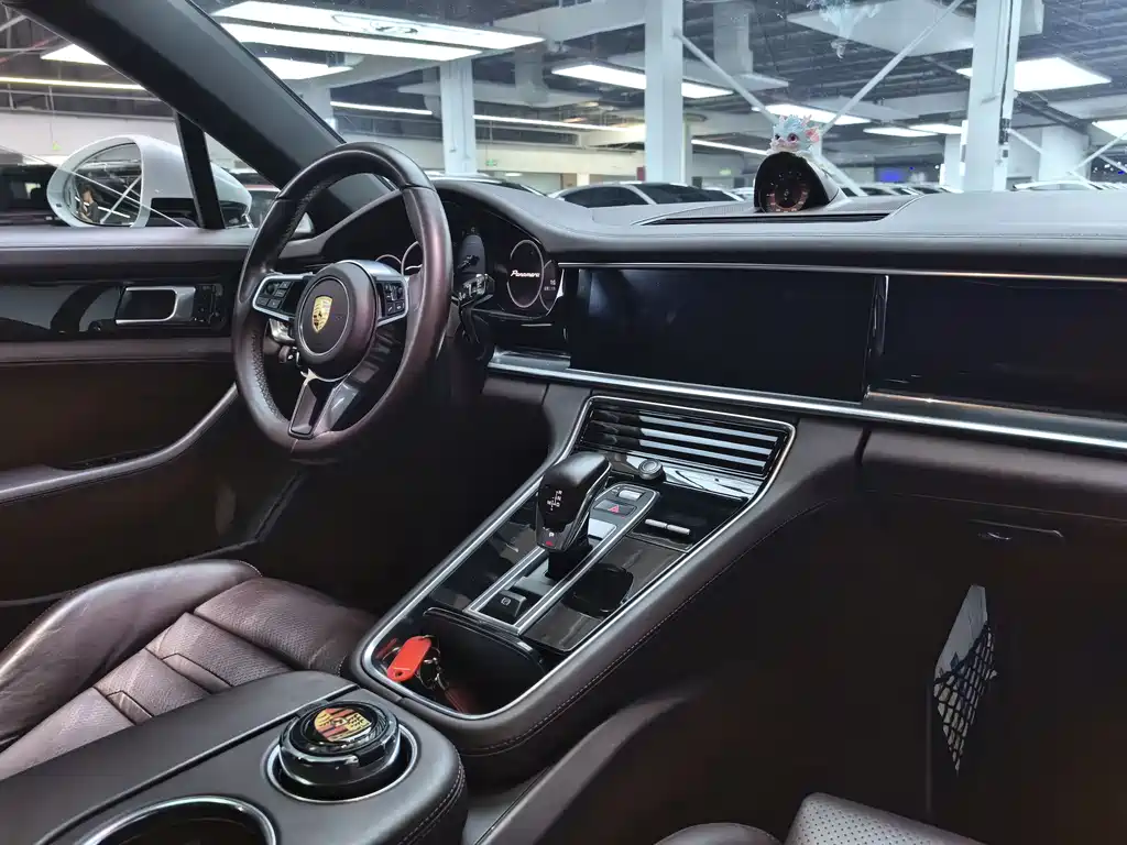 Porsche Panamera 2017 — фото 14