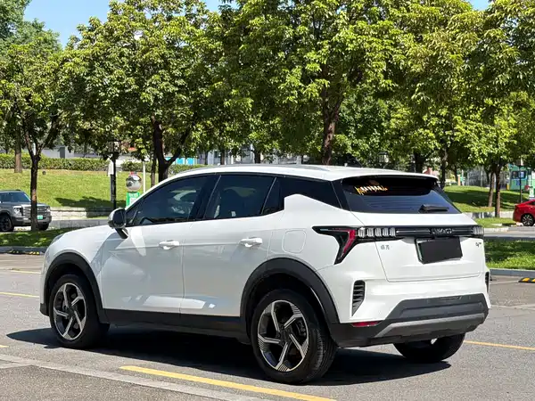 Lynk & Co 06 EM-P 2023