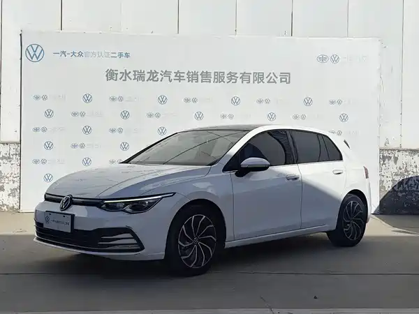 Volkswagen Golf 2022