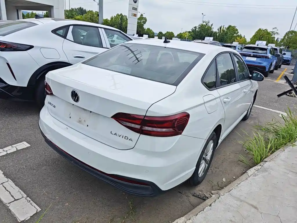 Volkswagen Lavida 2024