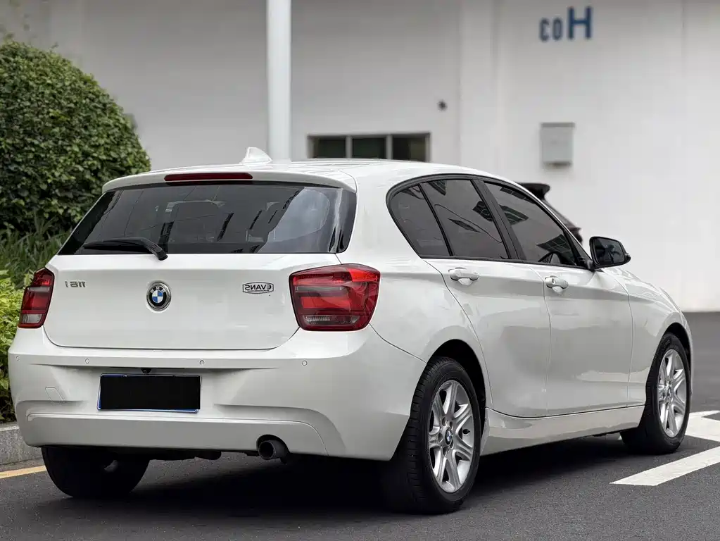BMW 1 Series 2013 — фото 13