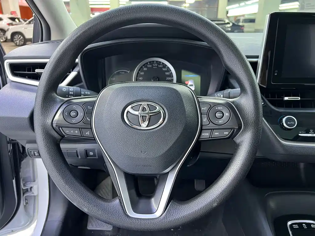 Toyota Corolla 2022 — фото 6