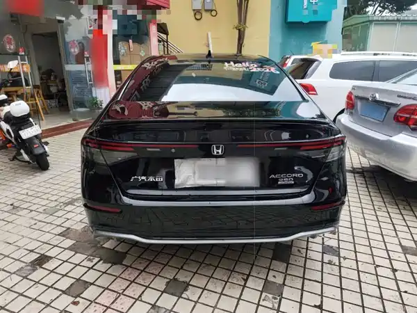 Honda Accord 2023