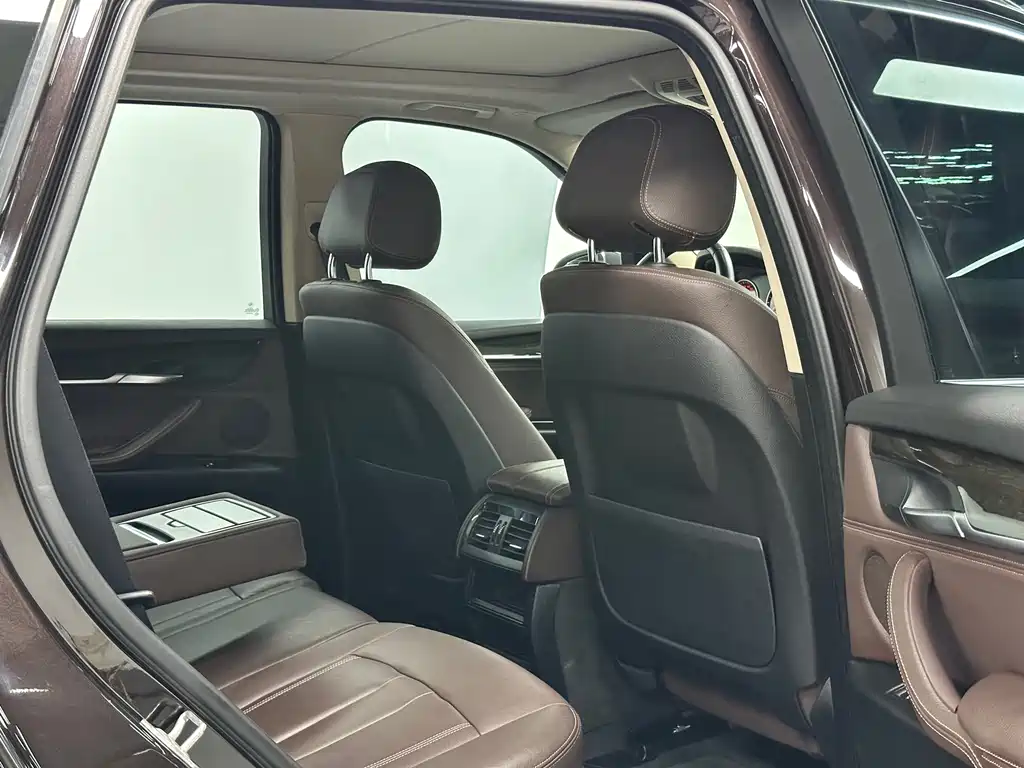 BMW X5 2015 — фото 17