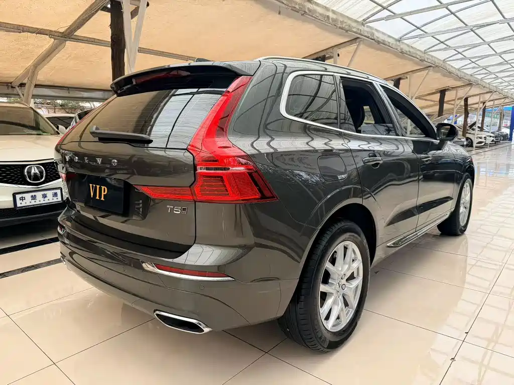 Volvo XC60 2021 — фото 4
