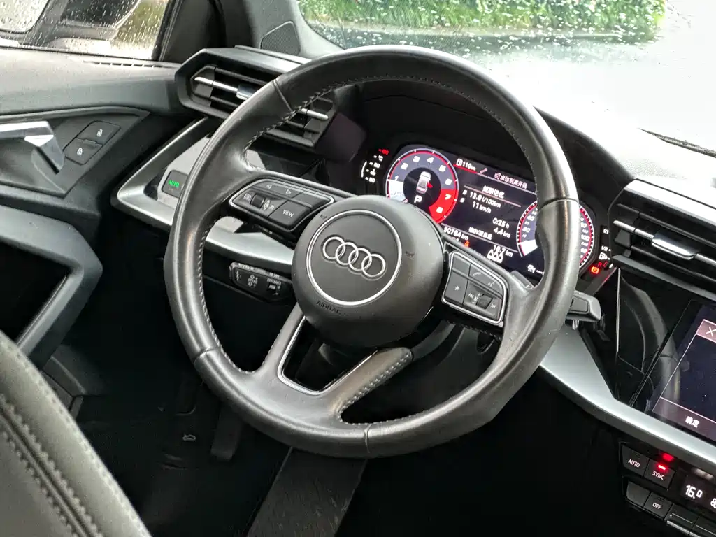 Audi A3 2022 — фото 13