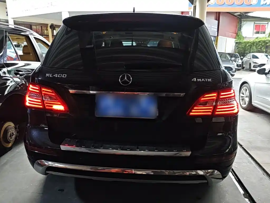 Mercedes-Benz M-Class 2015
