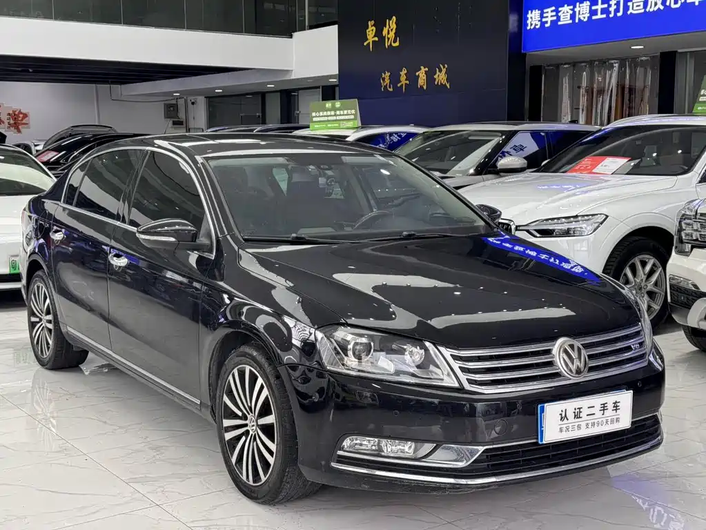 Volkswagen Magotan 2012