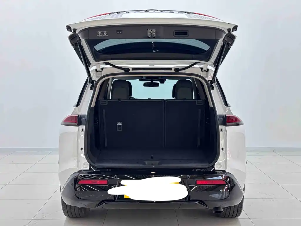 Nissan Teramont 2024