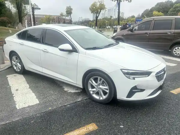 Buick Regal 2020