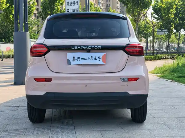 Leapmotor T03 2022