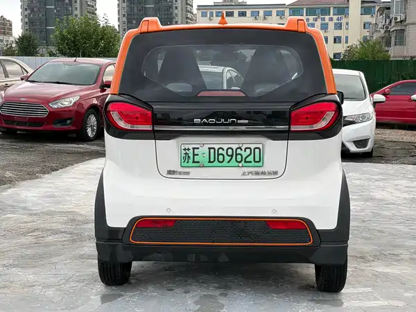 Baojun E100 2020