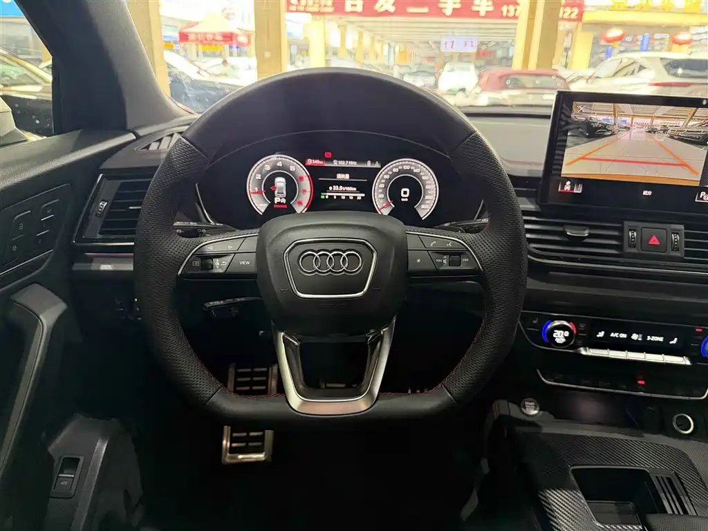 Audi Q5L Sportback 2022 — фото 16