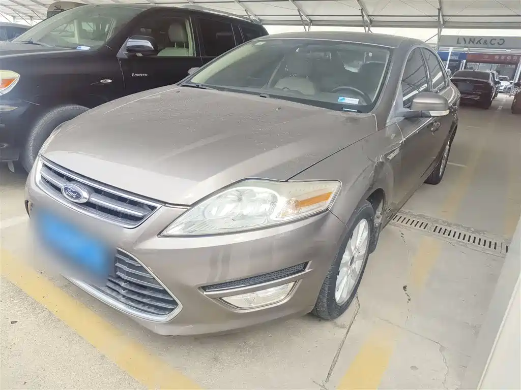 Ford Mondeo 2014 — фото 1