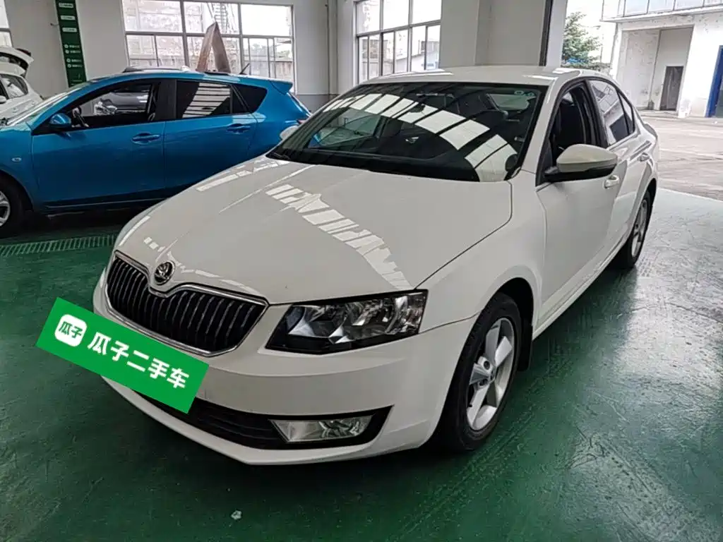 Skoda Octavia 2015 — фото 2