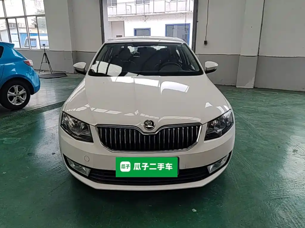 Skoda Octavia 2015 — фото 3