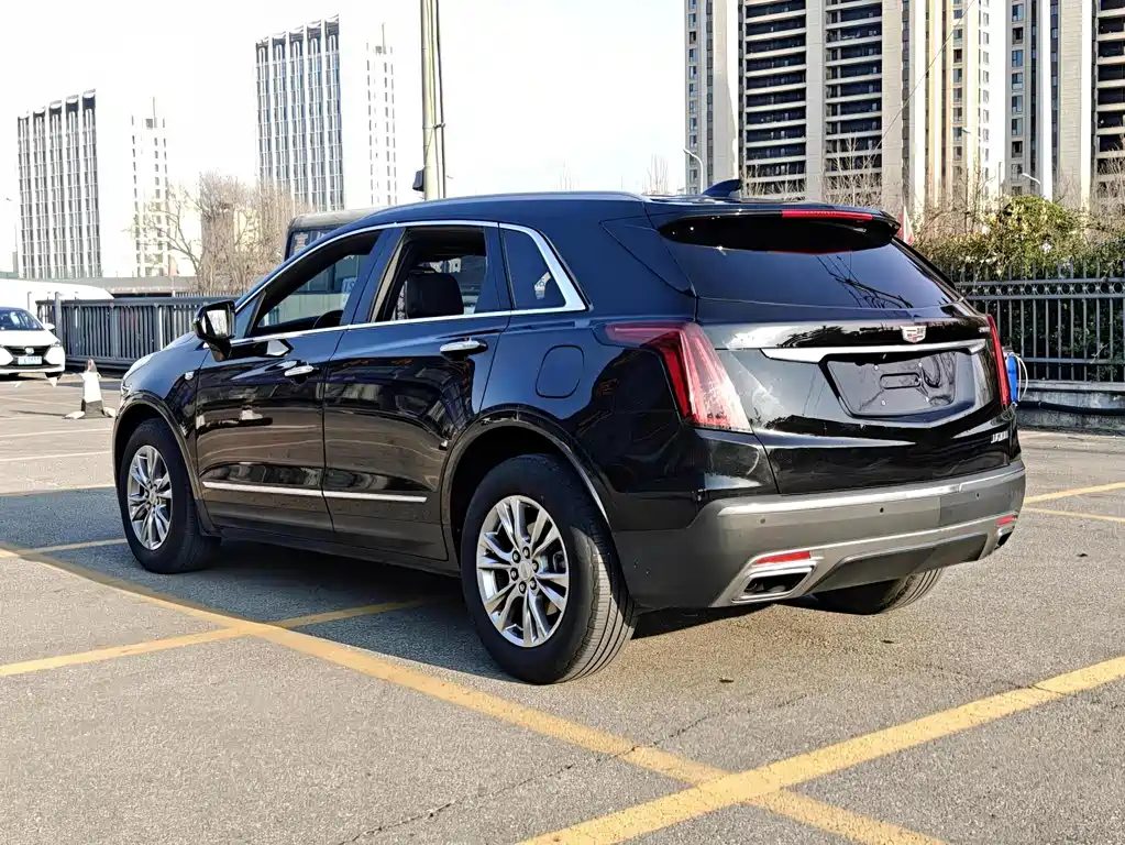 Cadillac XT5 2021 — фото 4