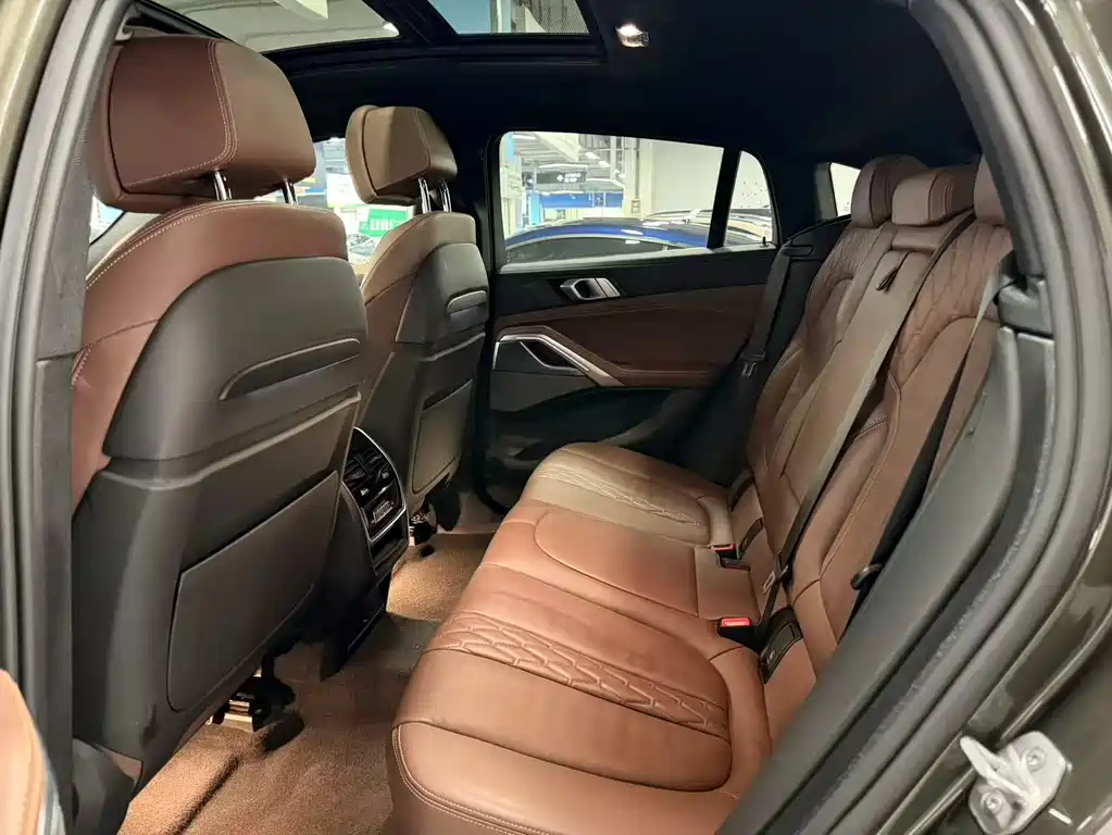 BMW X6 2021 — фото 10