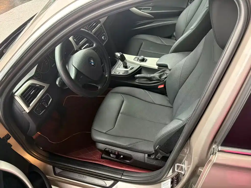 BMW 3 Series 2015 — фото 12