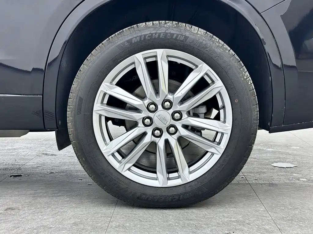 Cadillac XT6 2024 — фото 11