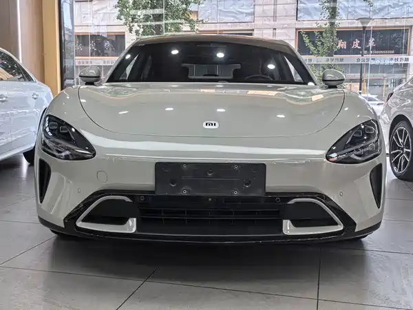Xiaomi SU7 2025