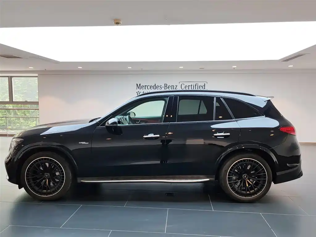 Mercedes-Benz GLC AMG 2025 — фото 17