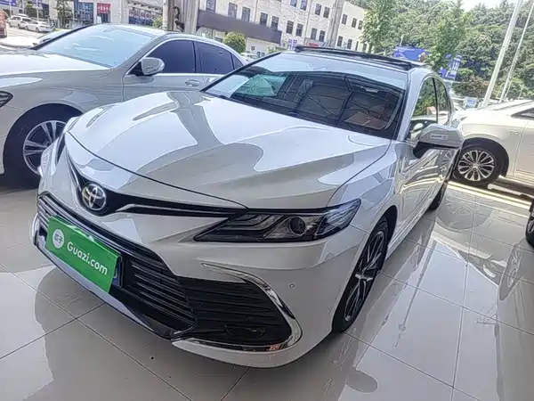 Toyota Camry 2021