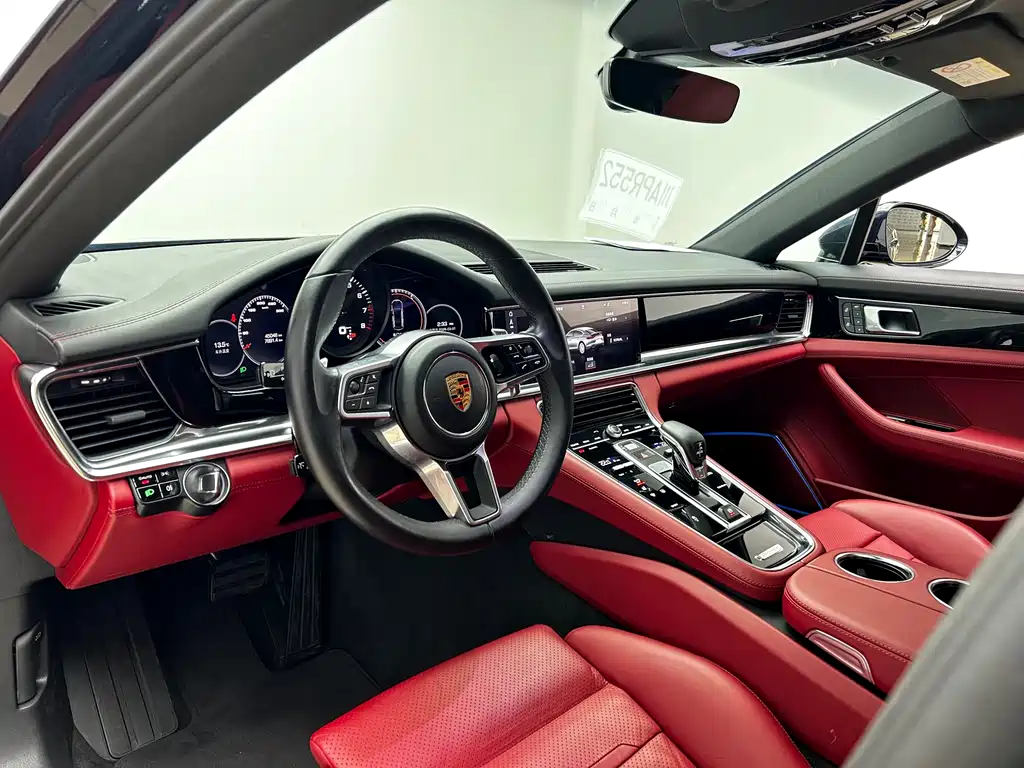 Porsche Panamera 2020 — фото 9